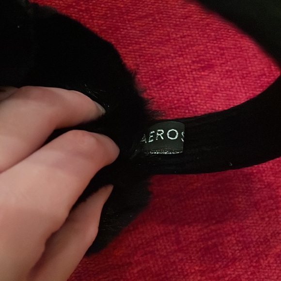 Aerosoles earmuffs brand new - Picture 3 of 3